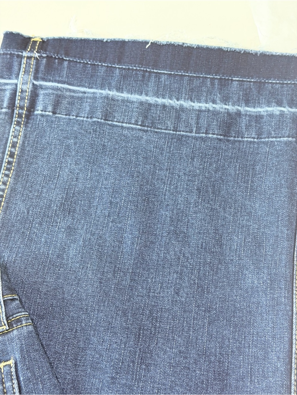 Women's wide straight leg midrise baggy pocket denim jeans. Size medium. - Picture 3 of 9